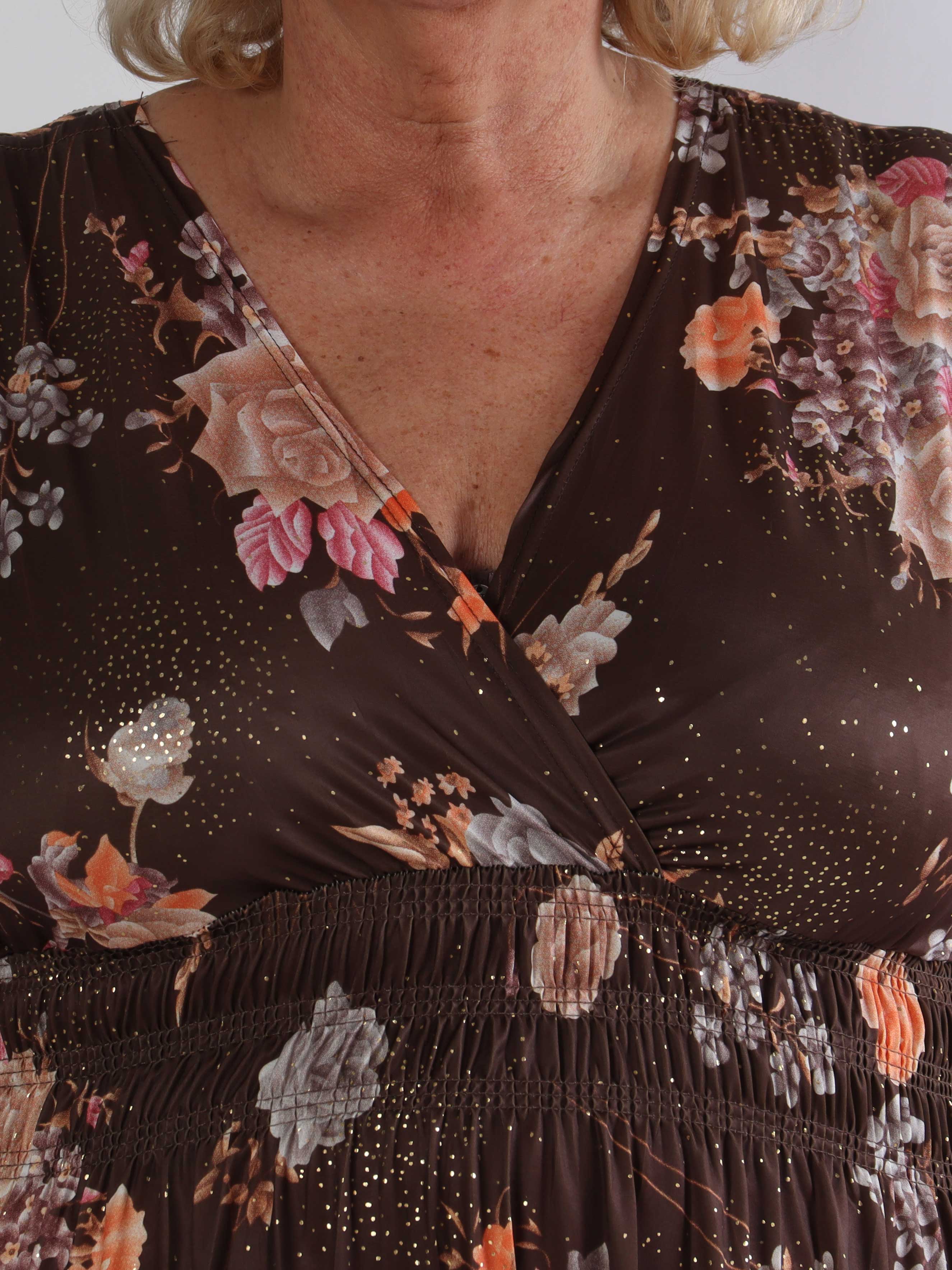 Pams Bouquet Short - Kort plus size kjole med blomster og guld støv